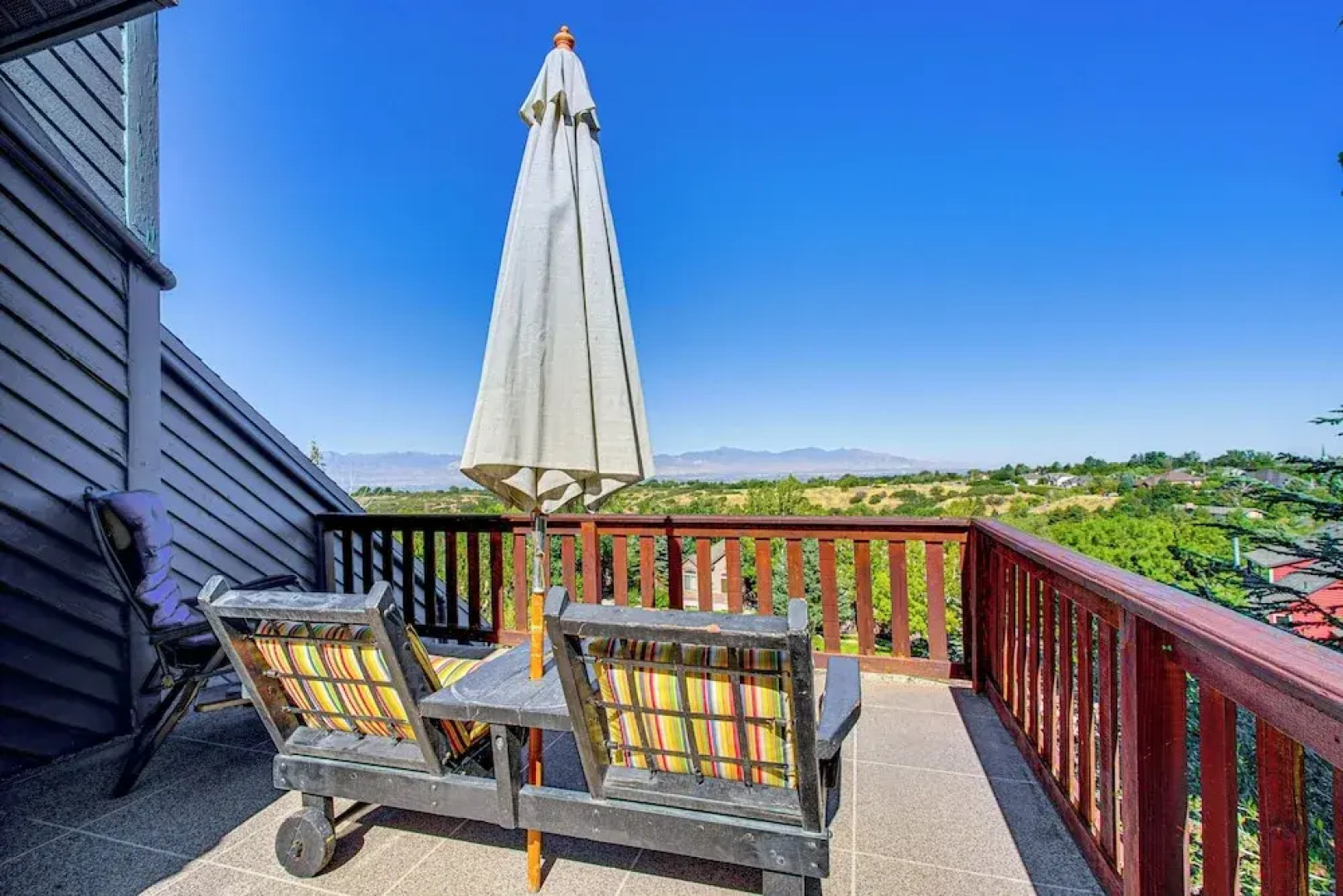 Hot Tub & Mtn Views: Charming Utah Canyon Retreat