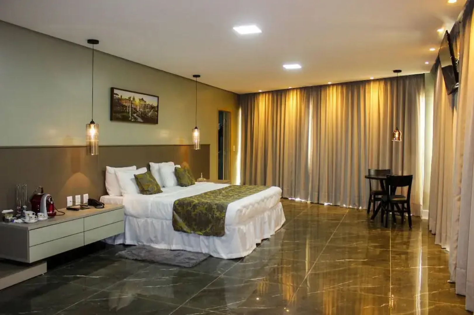 Roma Hotel