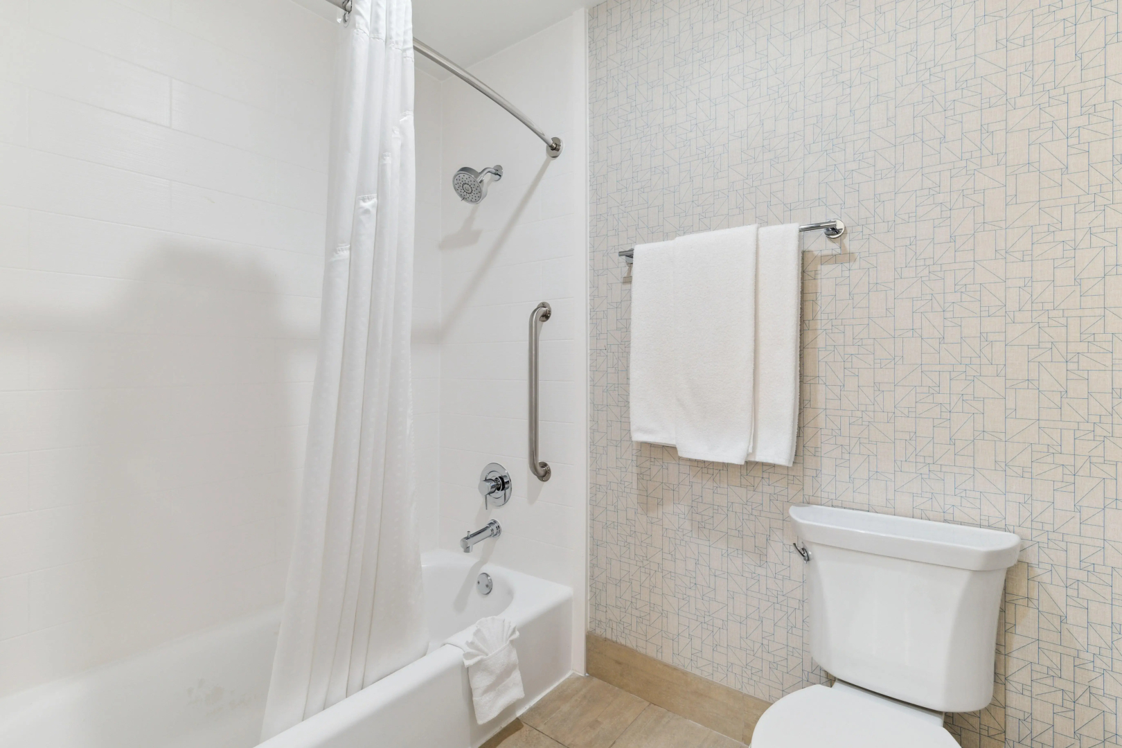 Holiday Inn Express & Suites Mountain View Silicon Valley by IHG
