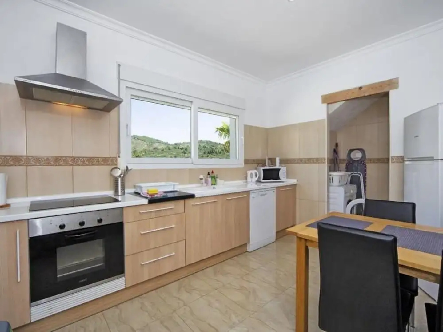 Casa Blanca - Monty's