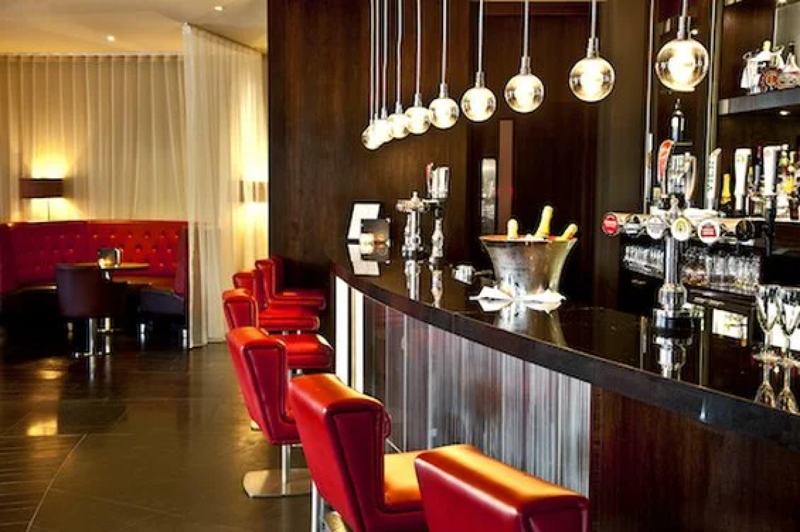 Crowne Plaza Resort Colchester - Five Lakes