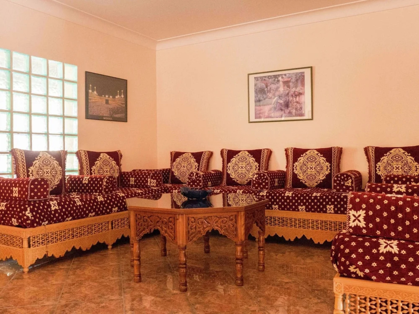 Exquisite Villa in Perpignan With Swimming Pool