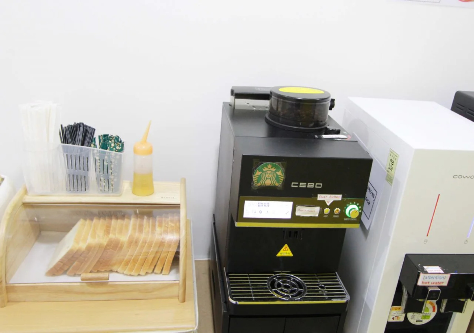 24 Guesthouse Myeongdong Town