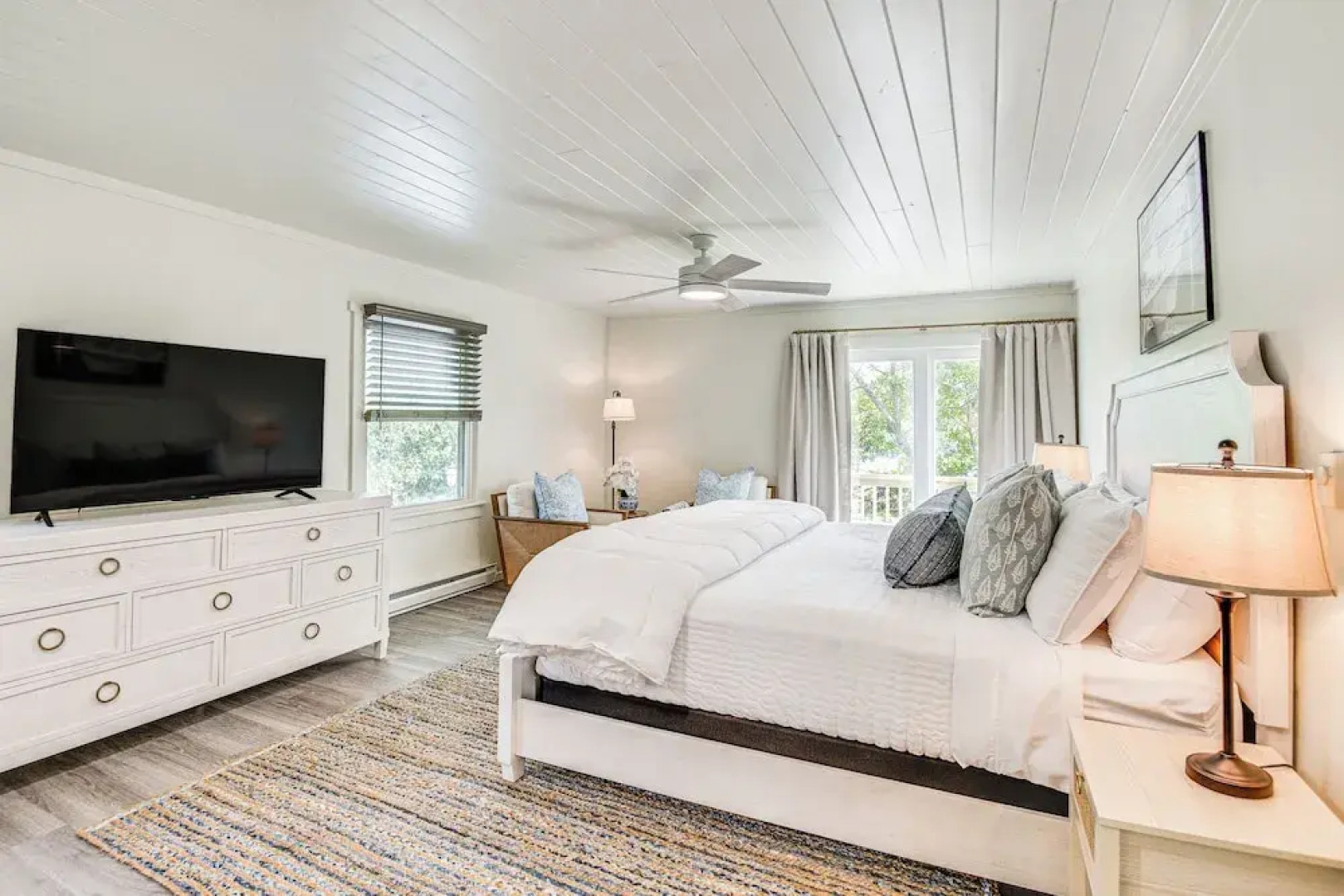 Pet-friendly Buxton Home w/ Balcony, 2 Mi to Beach