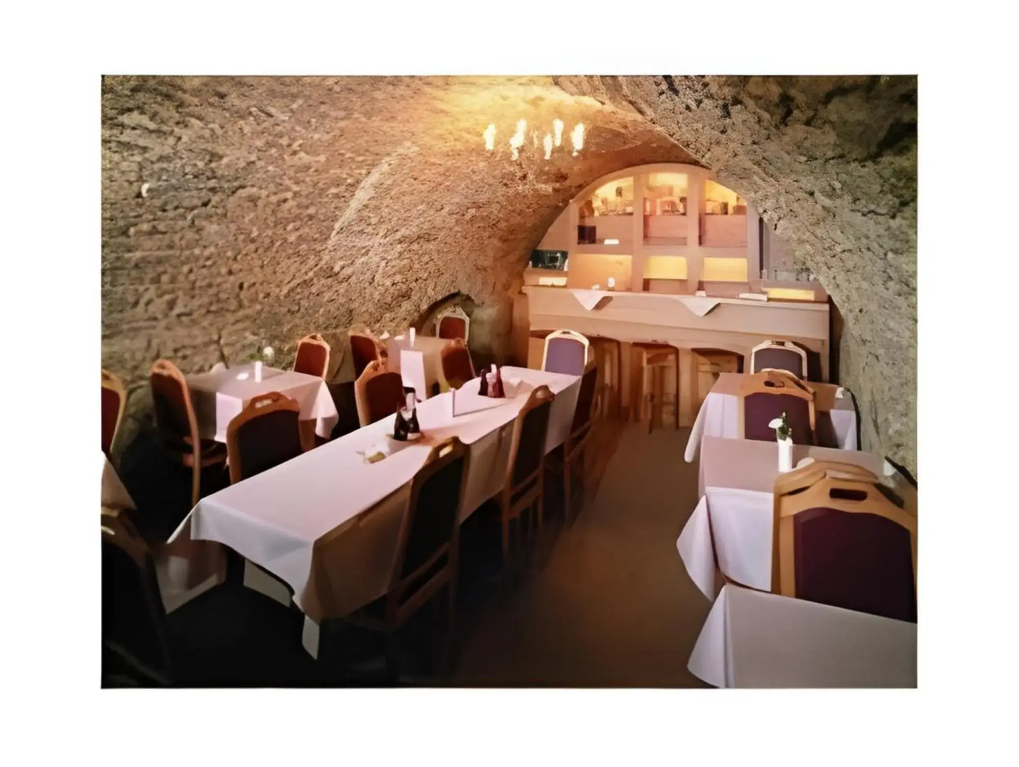 Restaurant at Red Lion Hotel