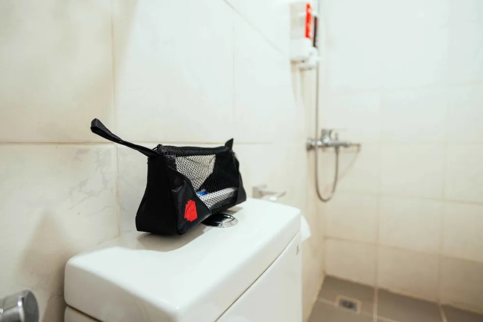 RedDoorz near Osmena Highway