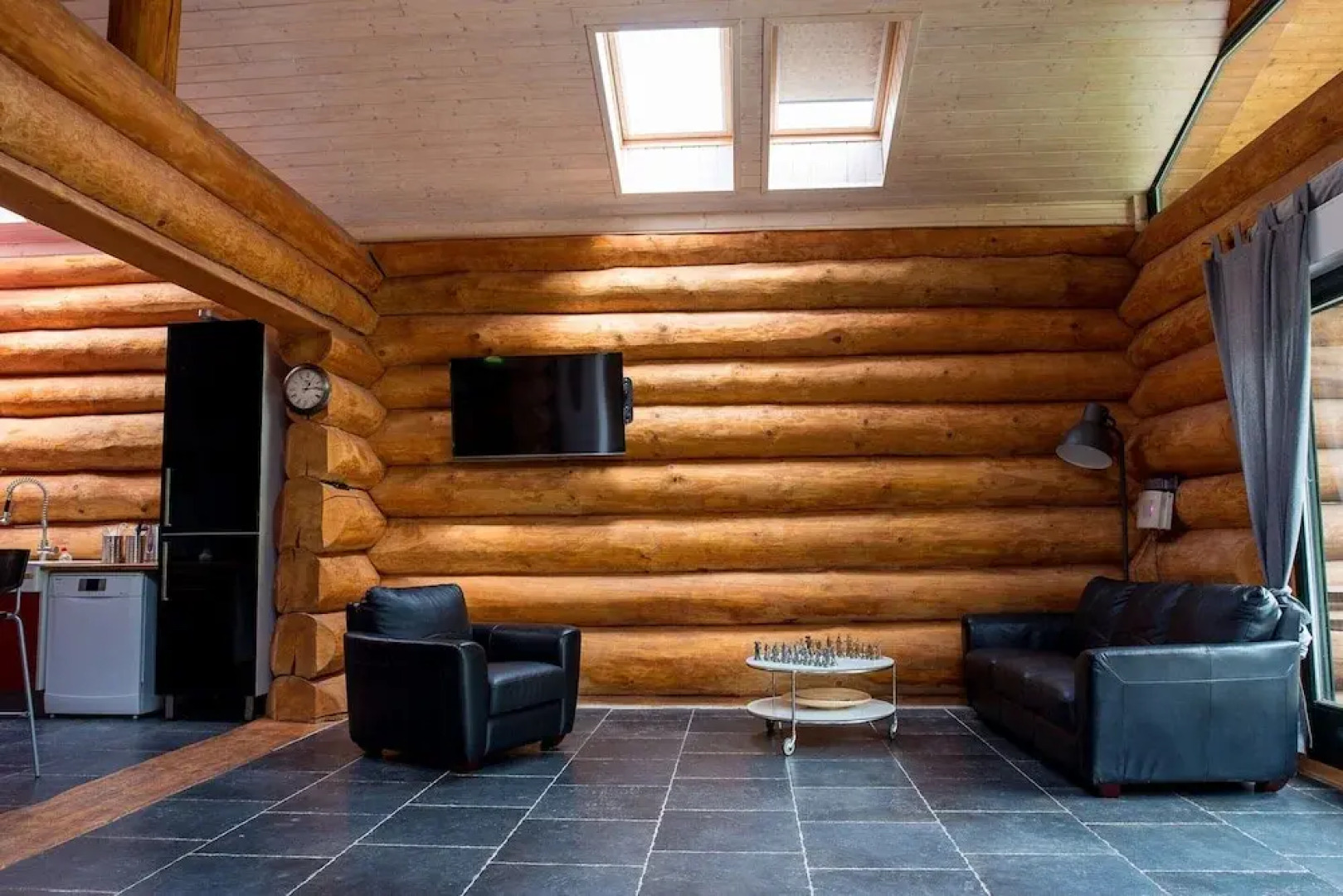 Villa in Lomnice nad Popelkou