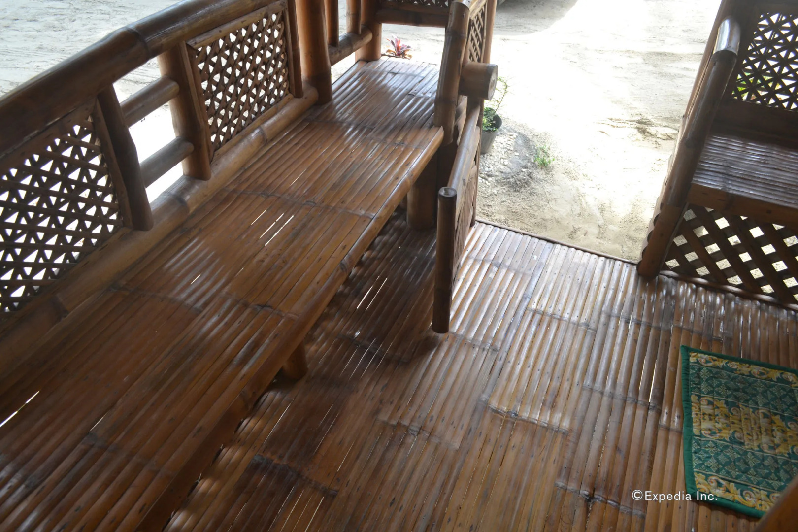 Floresita's Beach Resort