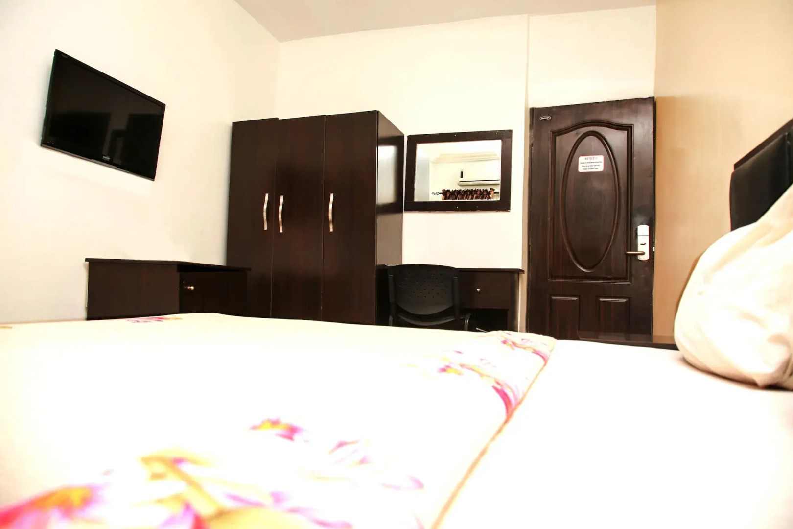 Western Dreams Hotel