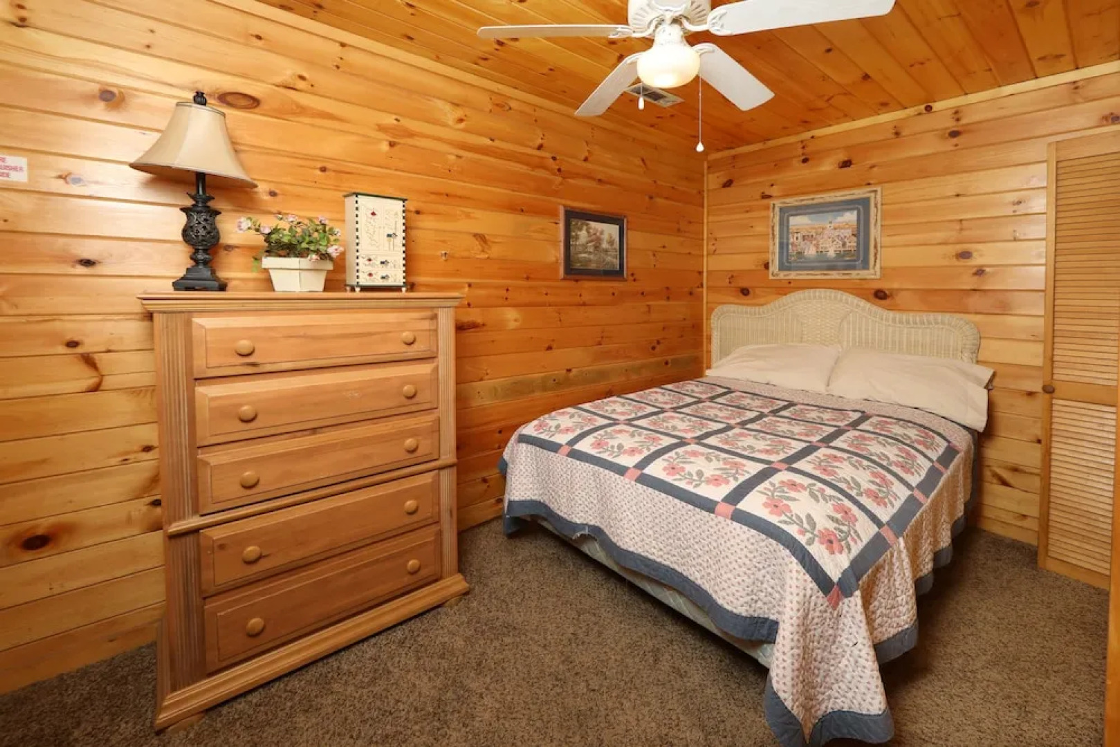 Four Seasons 193 - One Bedroom Cabin