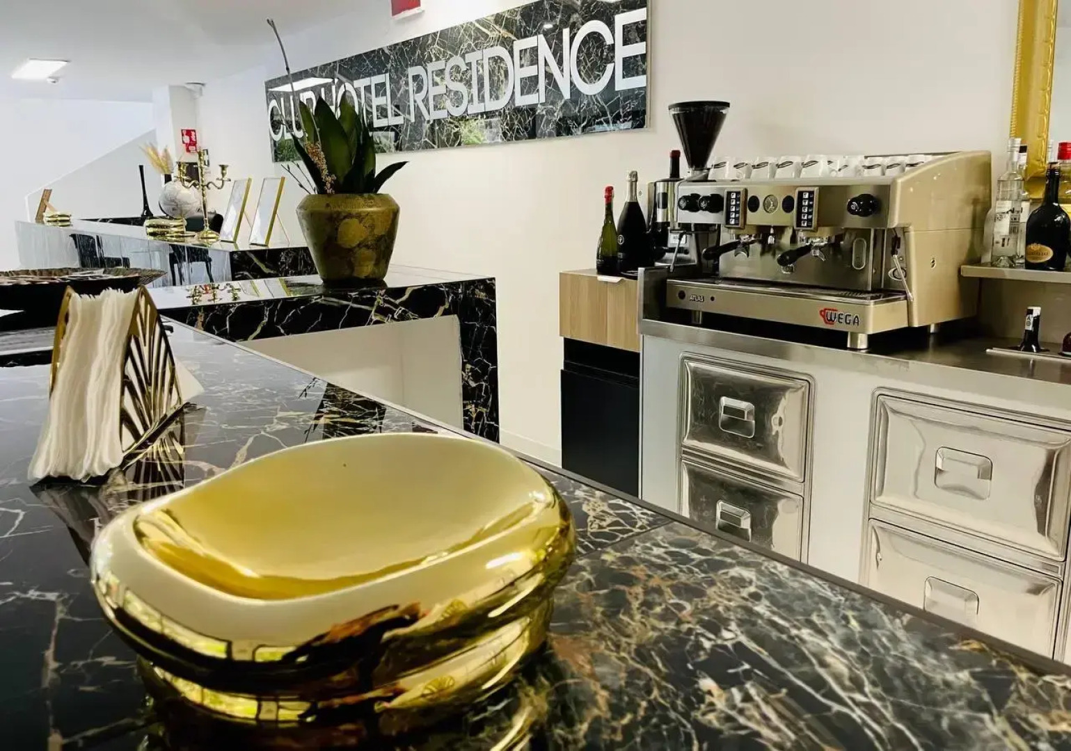 Club Hotel Residence