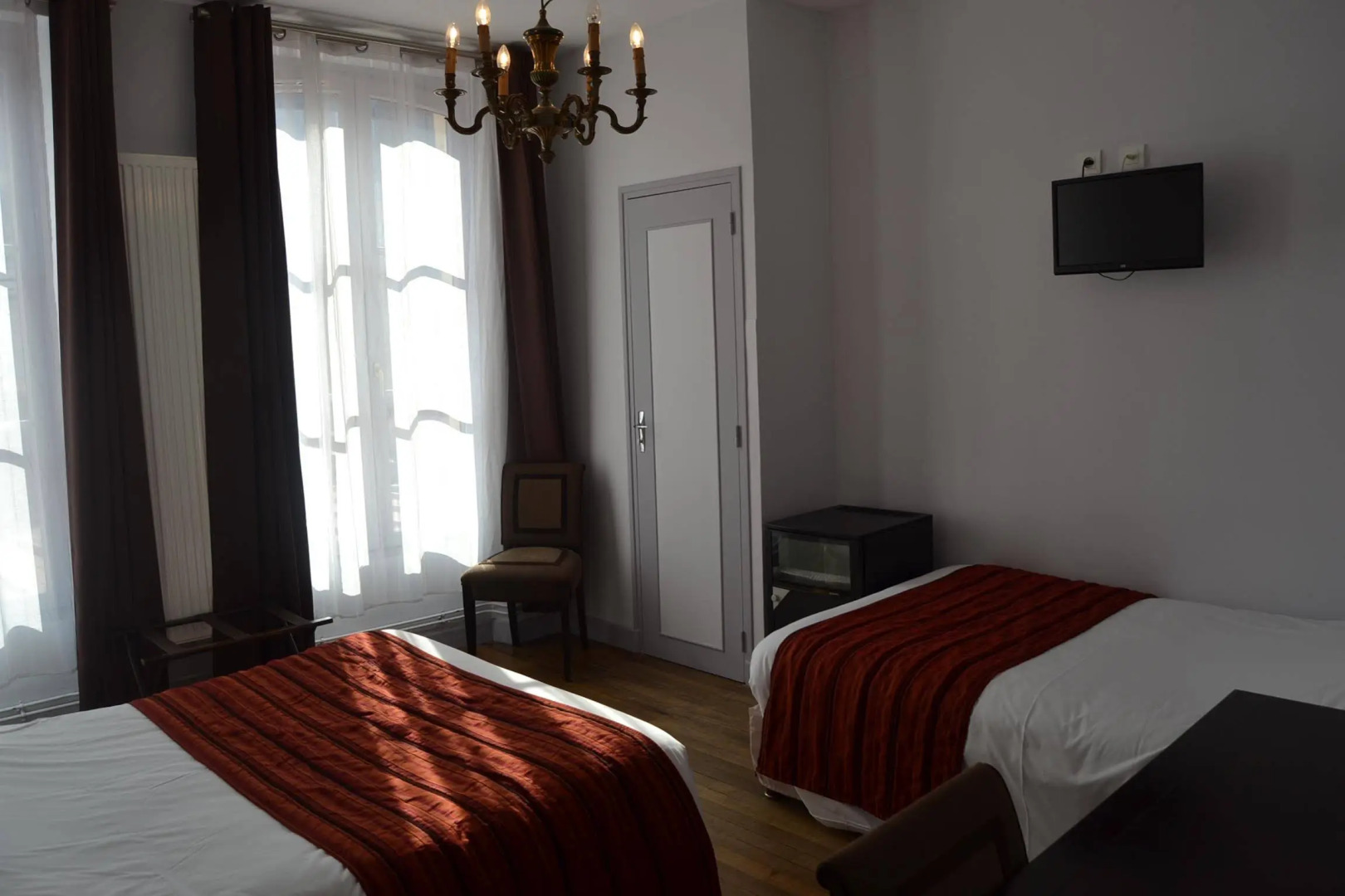 Brit Hotel Les Comtes de Champagne Centre Historique