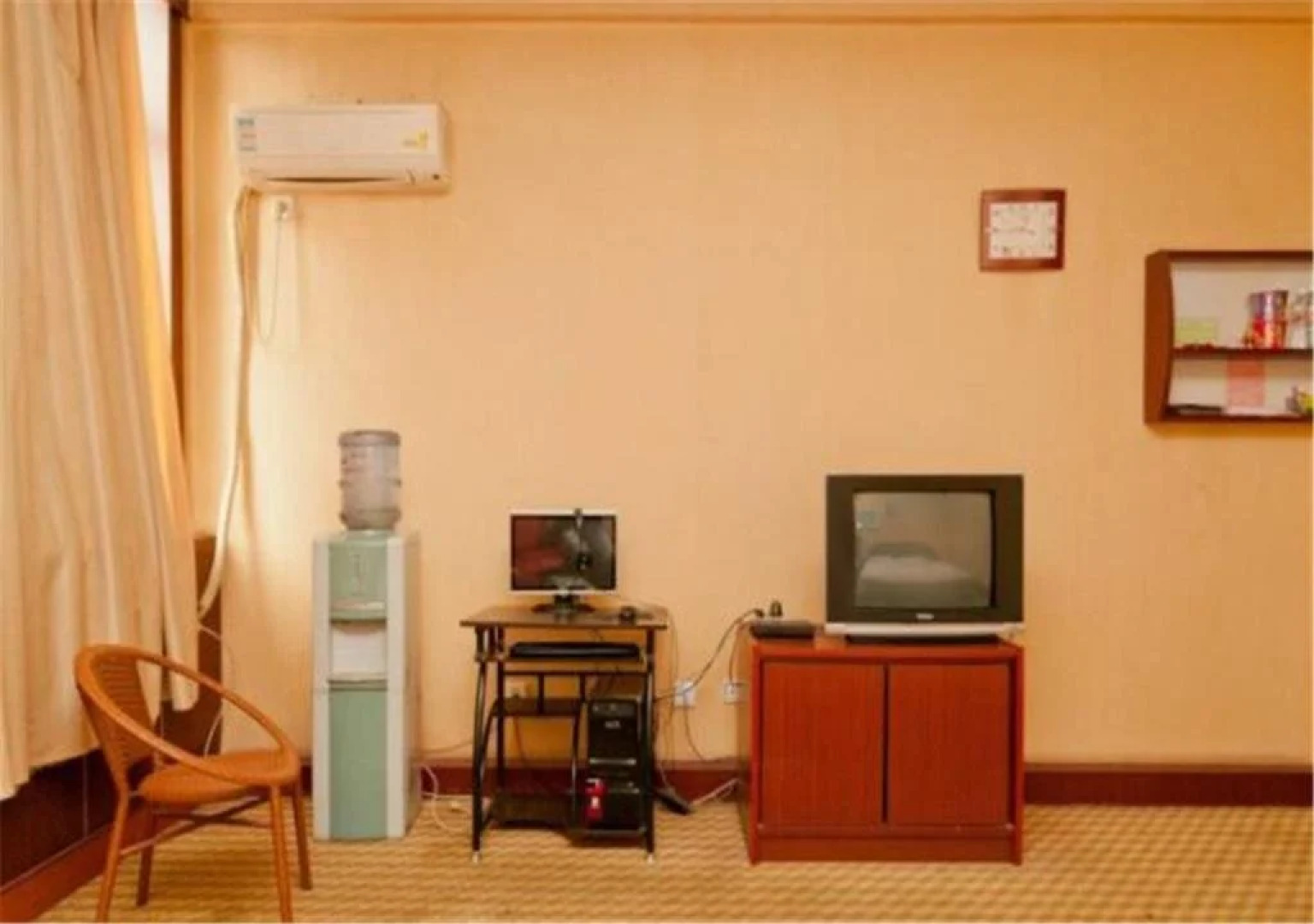 Zouping Mingzhu Business Hotel