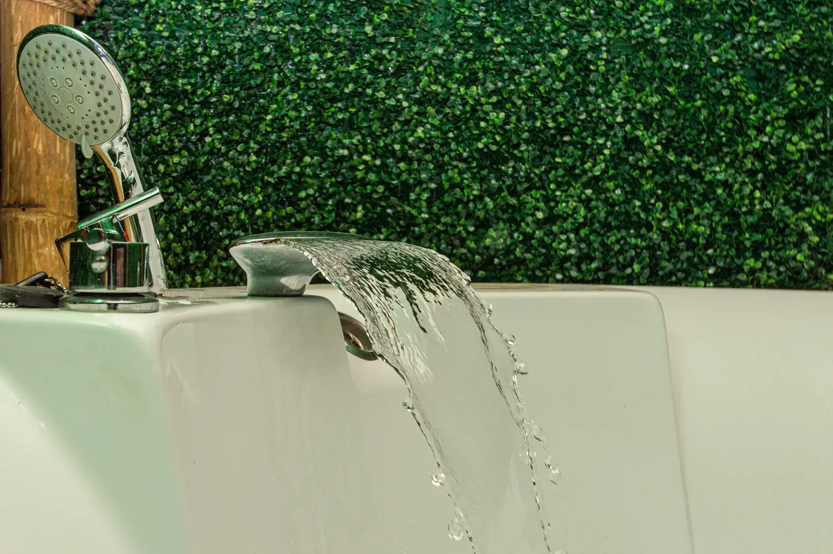 Mr&Mrs (Мисс и Мистер)