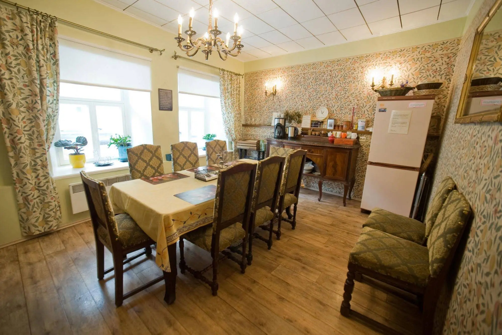 OldHouse Hostel