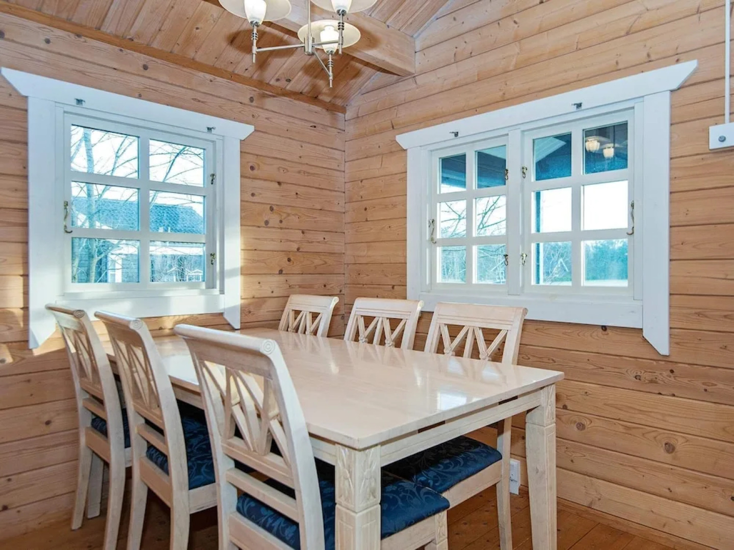 Vibrant Holiday Home in Jutland With Roofed Terrace