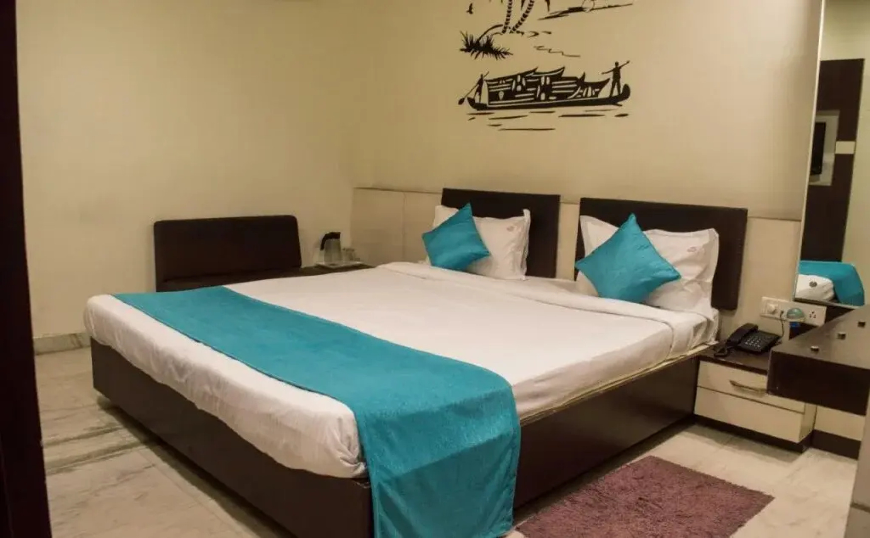 OYO 24646 Hotel Gaurav Palace
