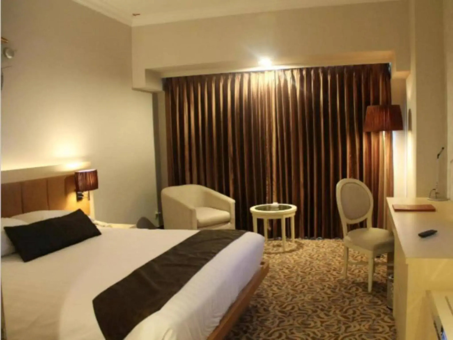 Verwood Hotel & Serviced Residence