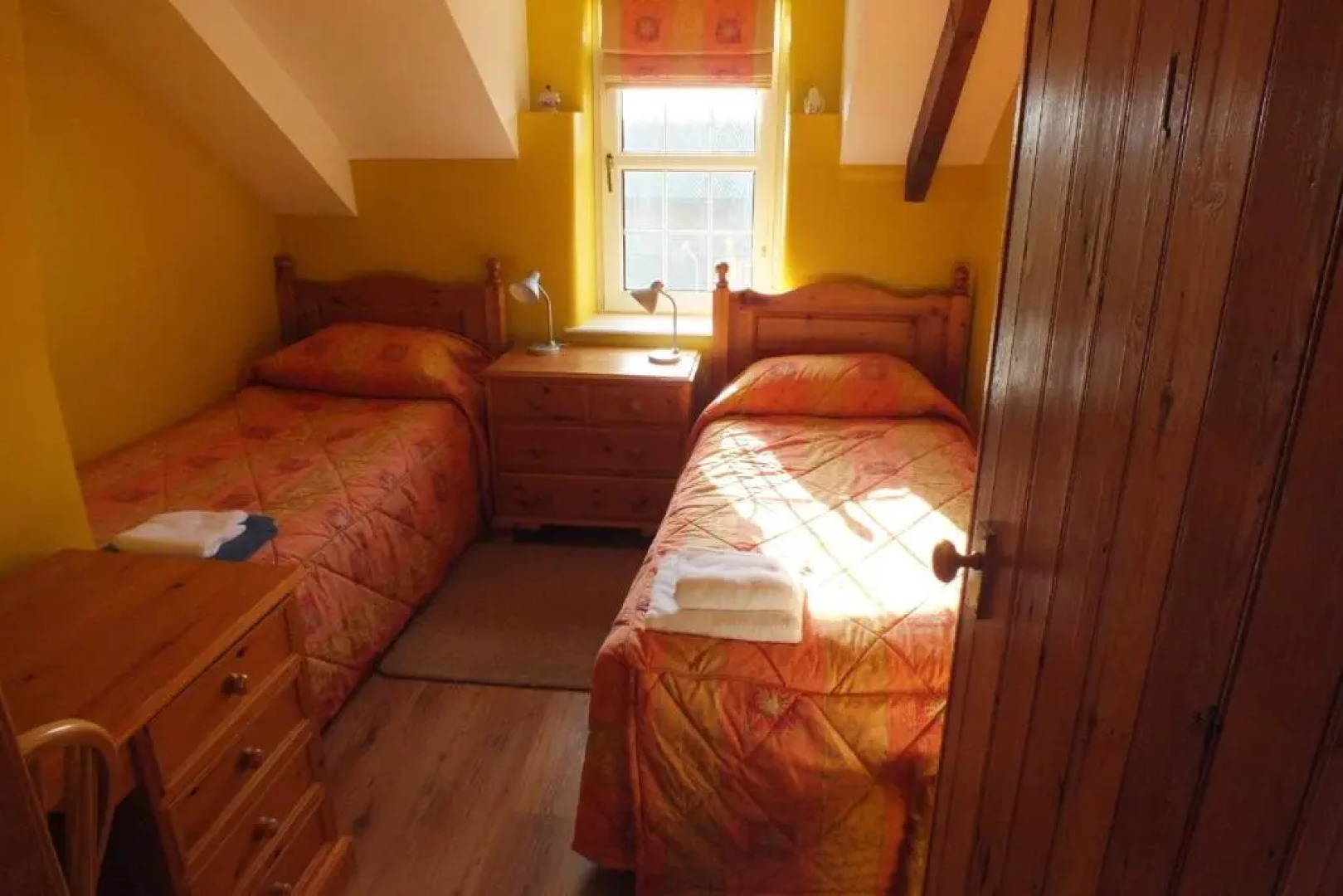 Barnwell Farm Cottages Corn cottage