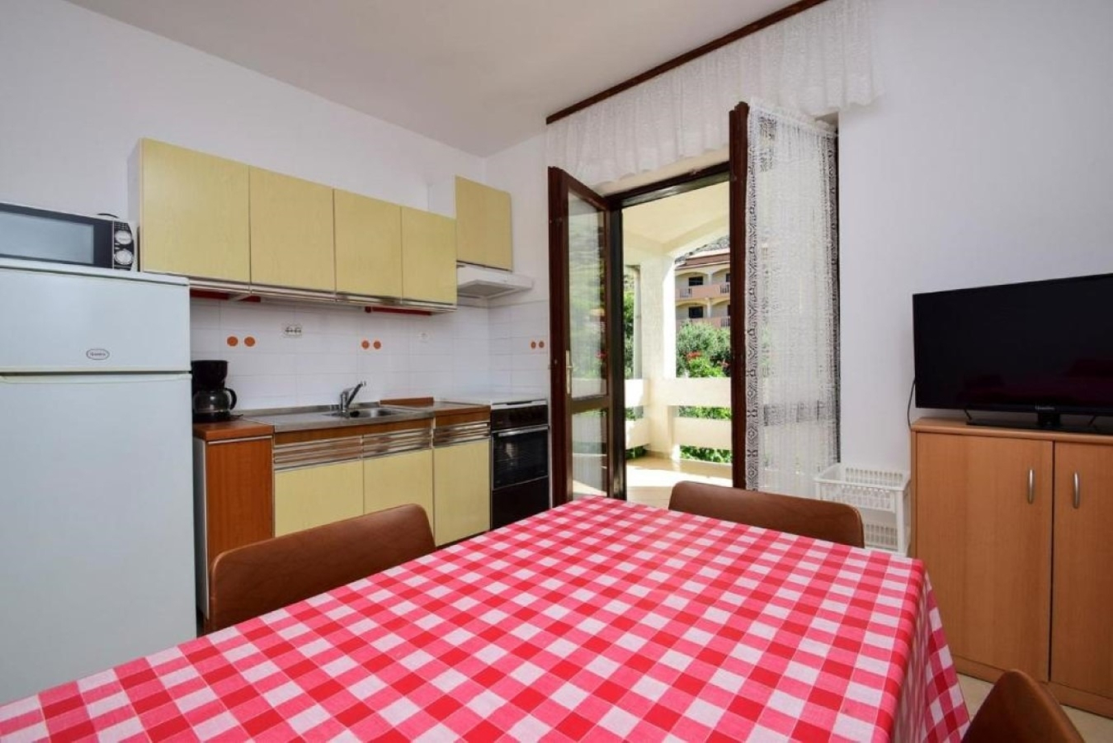 Apartment Mate - free parking A3 Pag, Island Pag