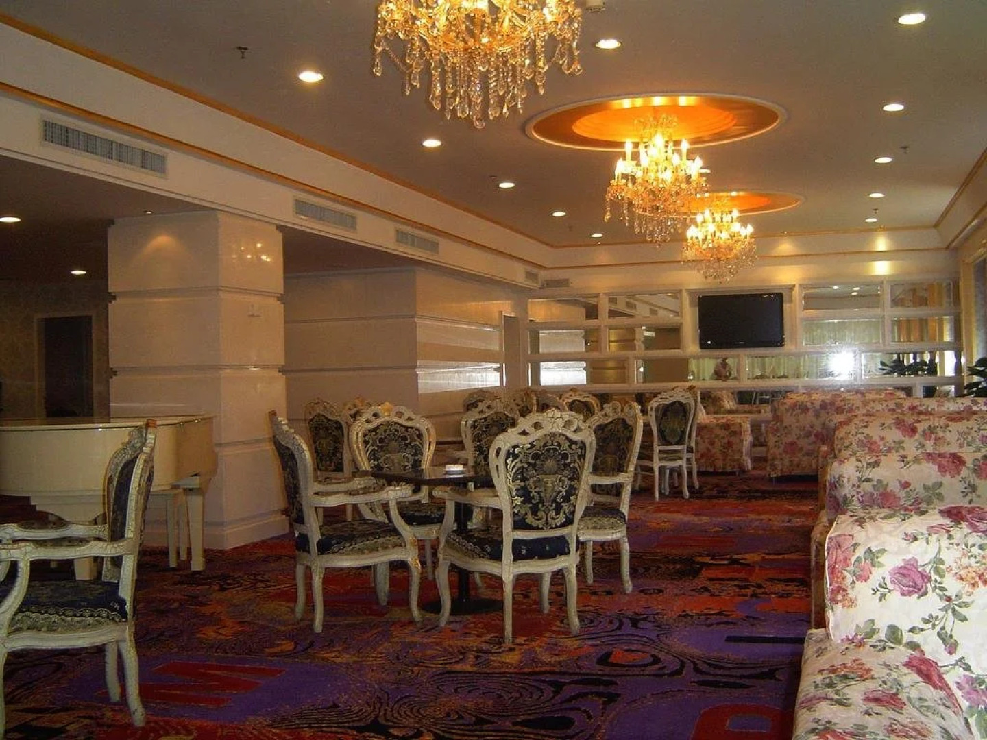 Huadu International Hotel