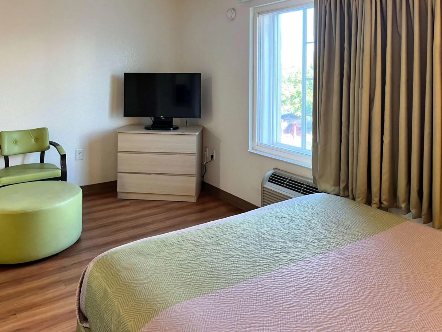 Motel 6 Belmont, CA - San Francisco - Redwood City