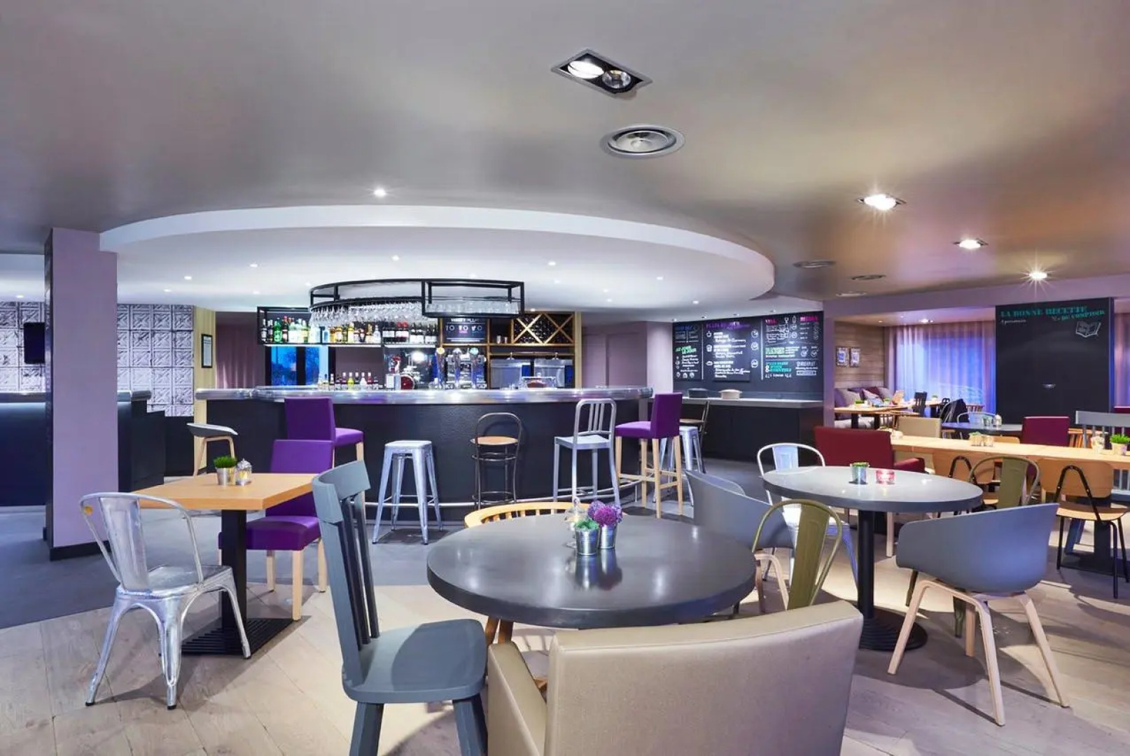 Campanile Paris - Clichy Centre