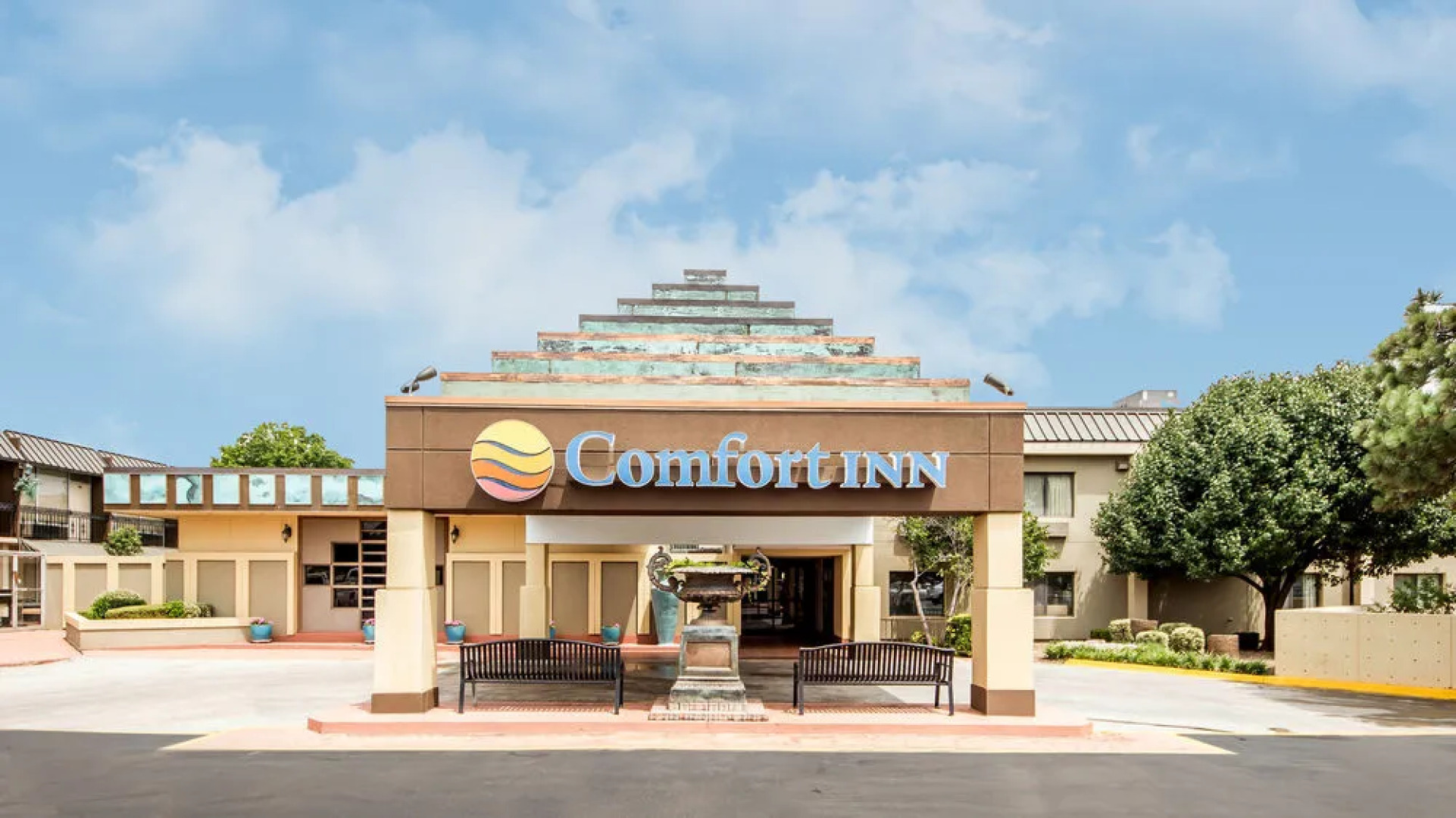 Comfort Inn Midwestern Square