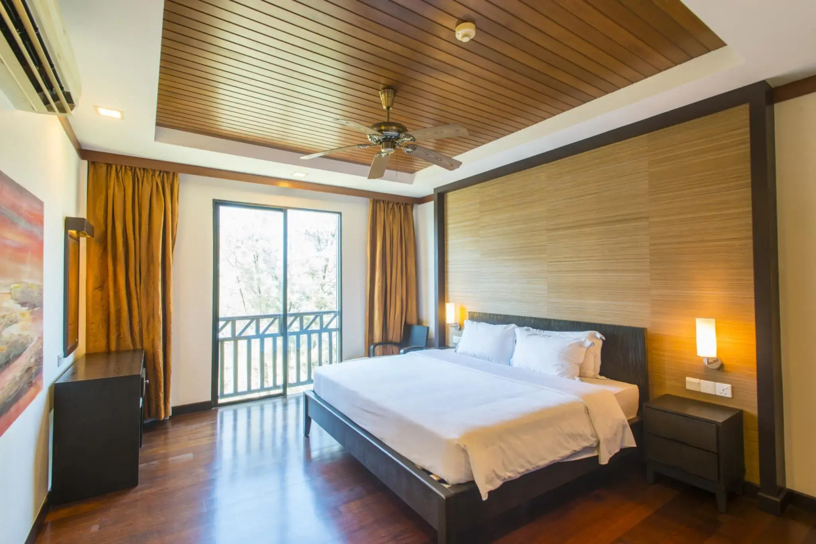 Sabah Beach Villas & Suites