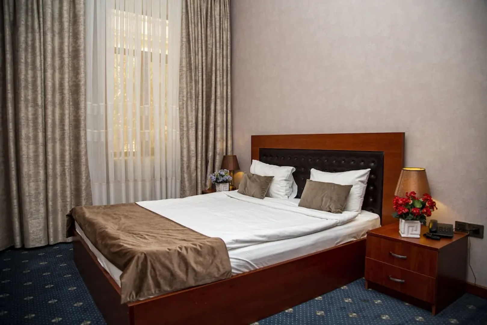 Port Hotel