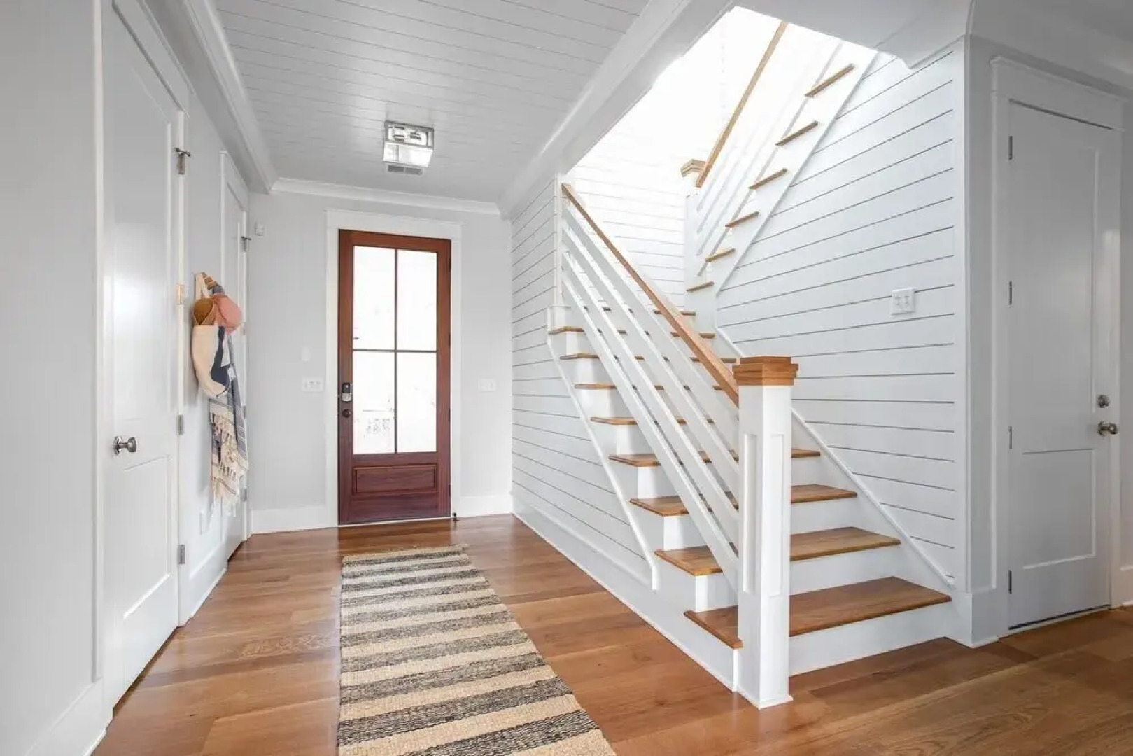 Pelican - Modern Beach Retreat w Patio & Pool