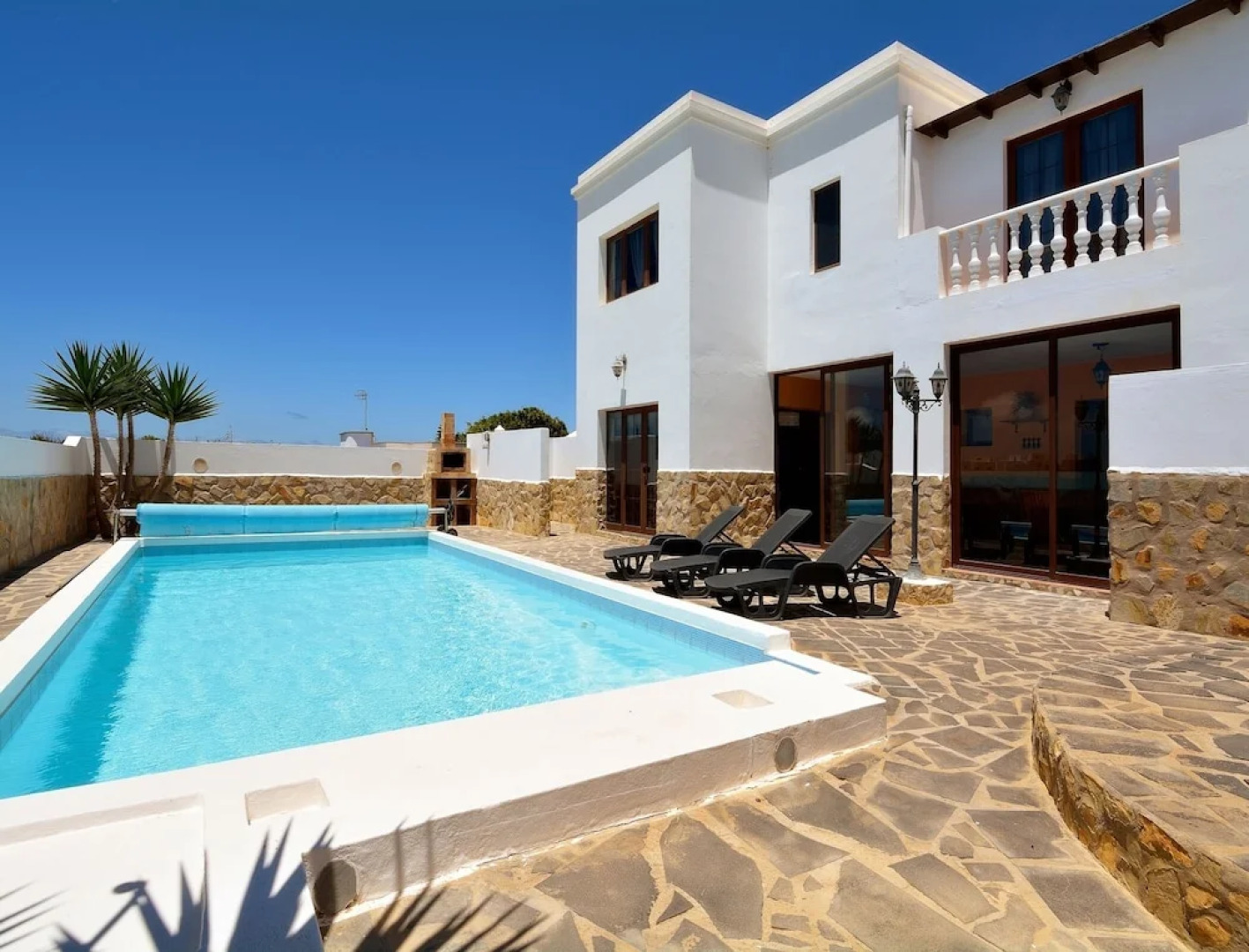 Villa - 3 Bedrooms with Pool and WiFi - 104417