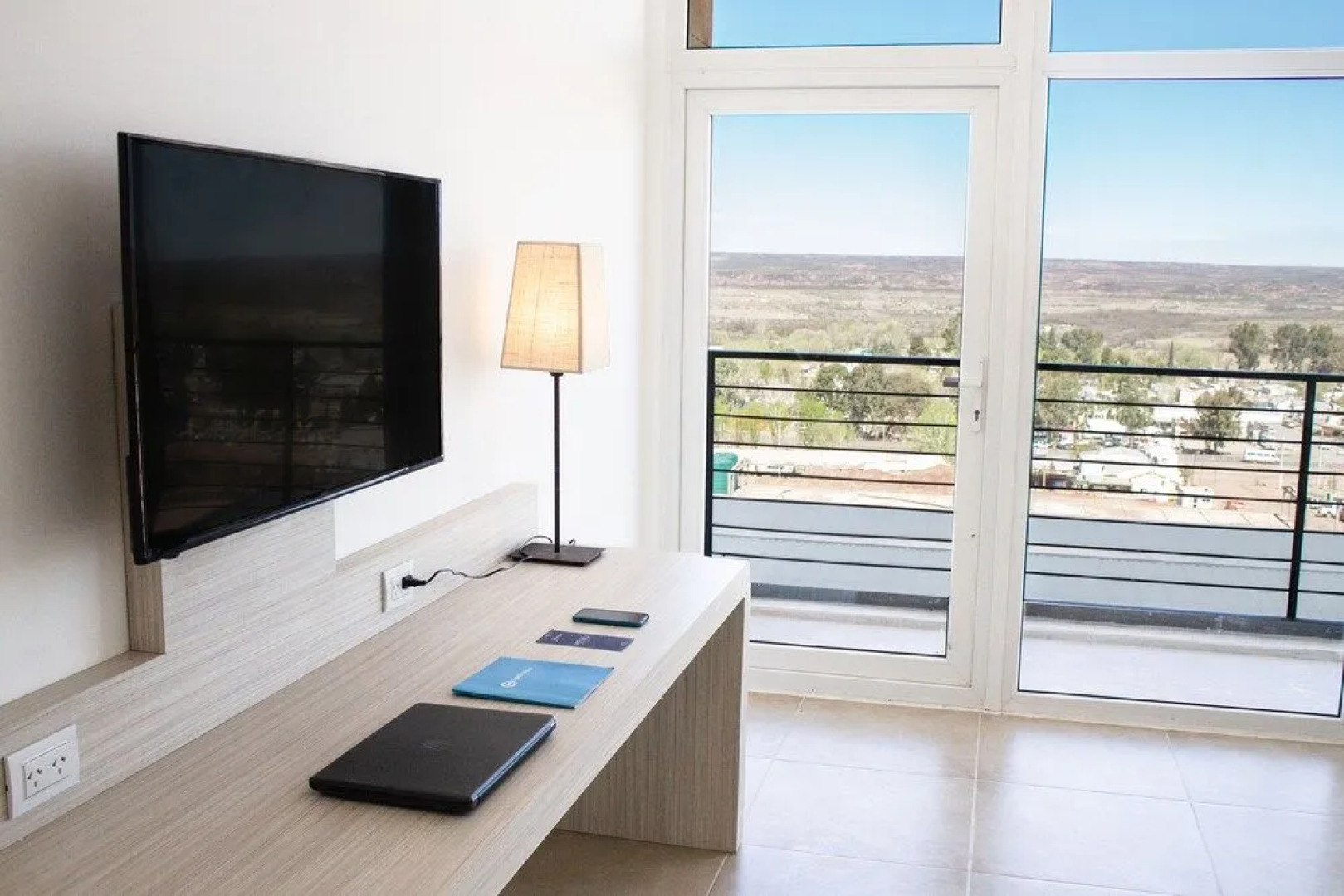 Cyan Wenelen Vaca Muerta