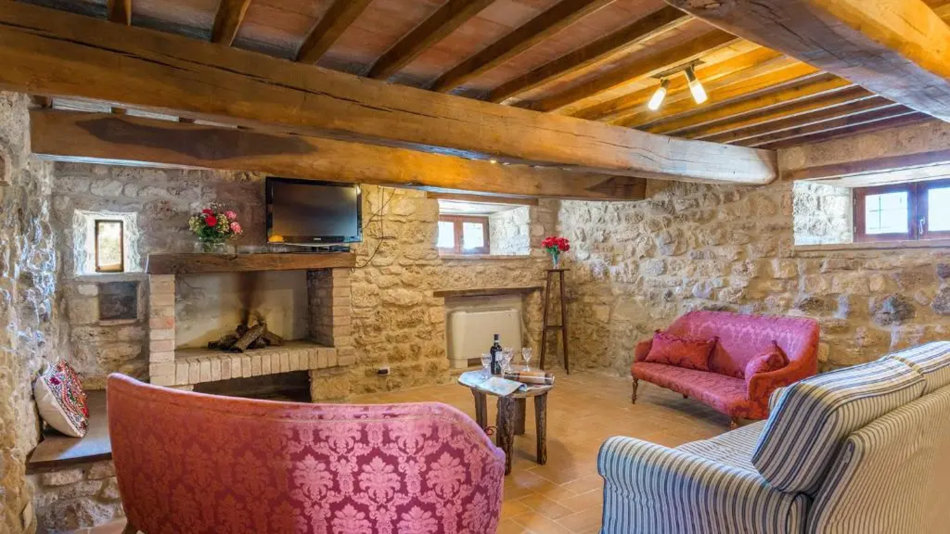 SANTA ILLUMINATA 20, Emma Villas