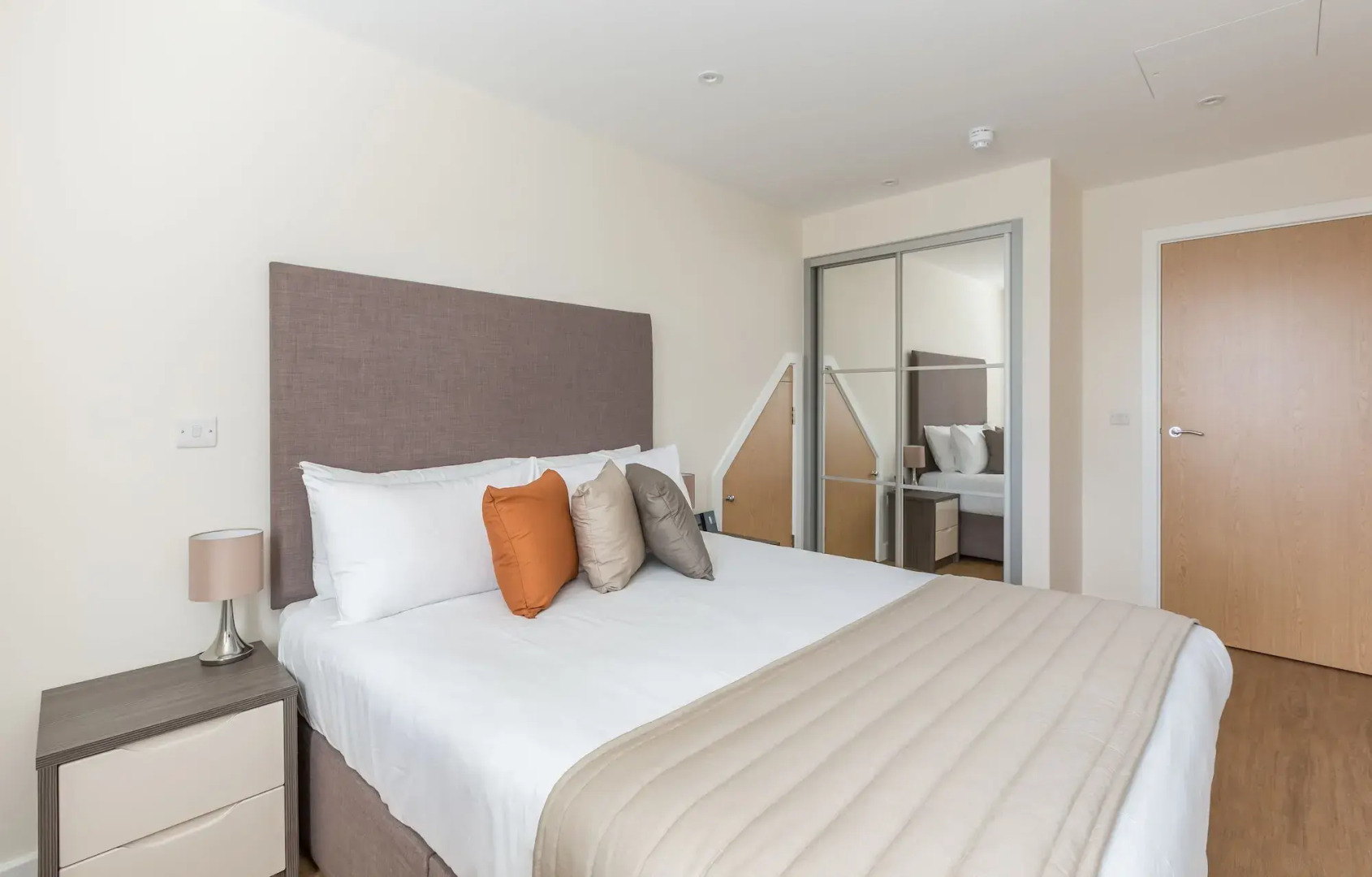 City Wall House by House of Fisher