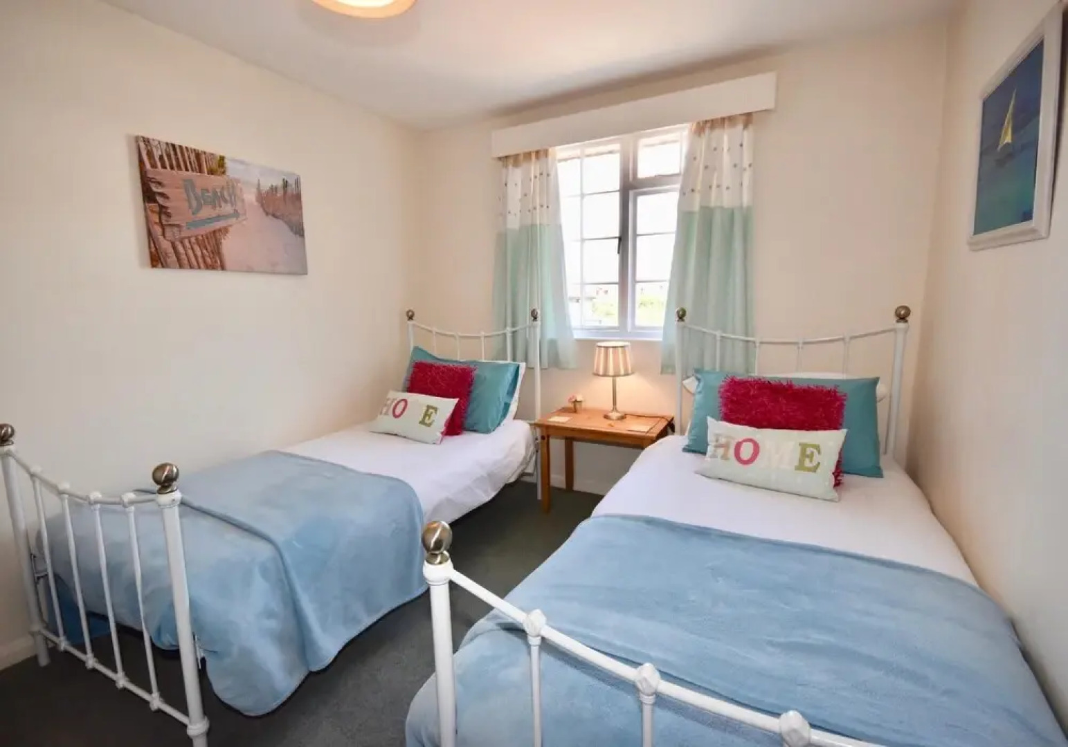 Harbour Life Dog Welcoming Yarmouth First Floor Apartment Sleeps 4