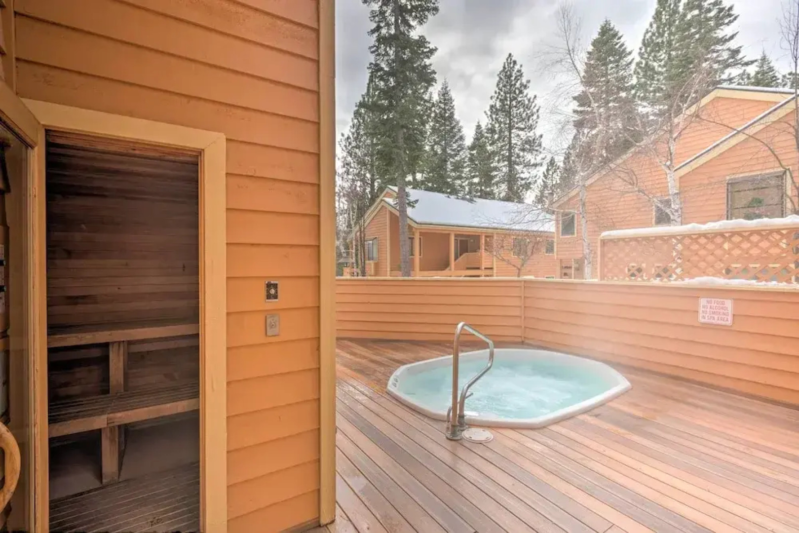 Corner-unit Condo w/ Grill: Walk to Lake Tahoe!