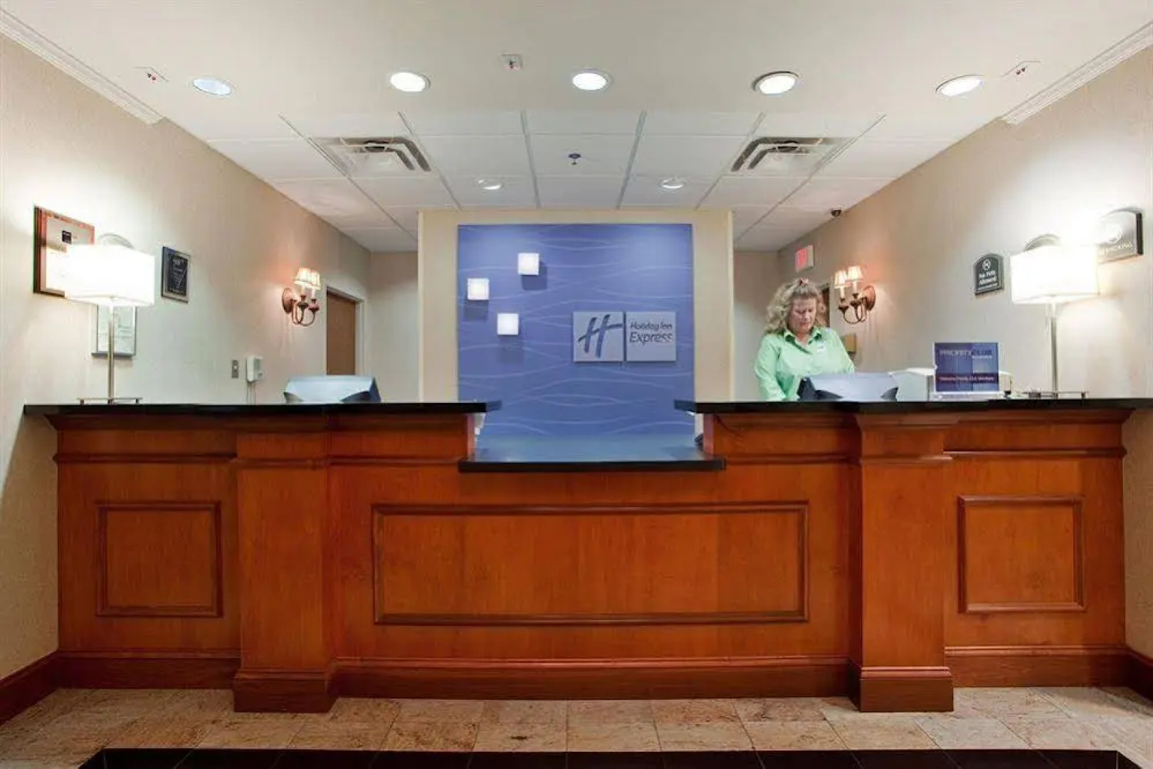 Holiday Inn Express Hotel & Suites Walterboro I-95