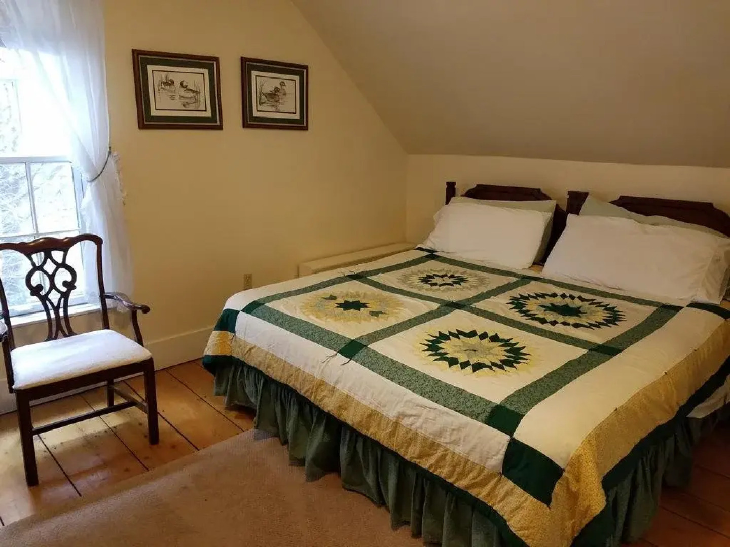 1860 House Inn and Vacation Rental Home