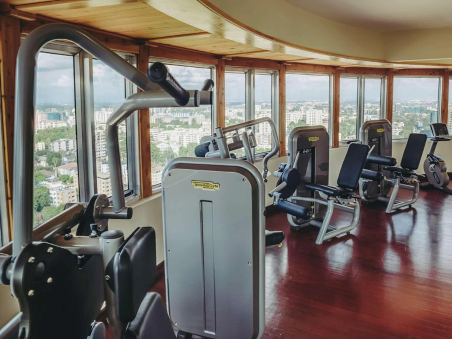 Отель Mövenpick Hotel & Residences Nairobi