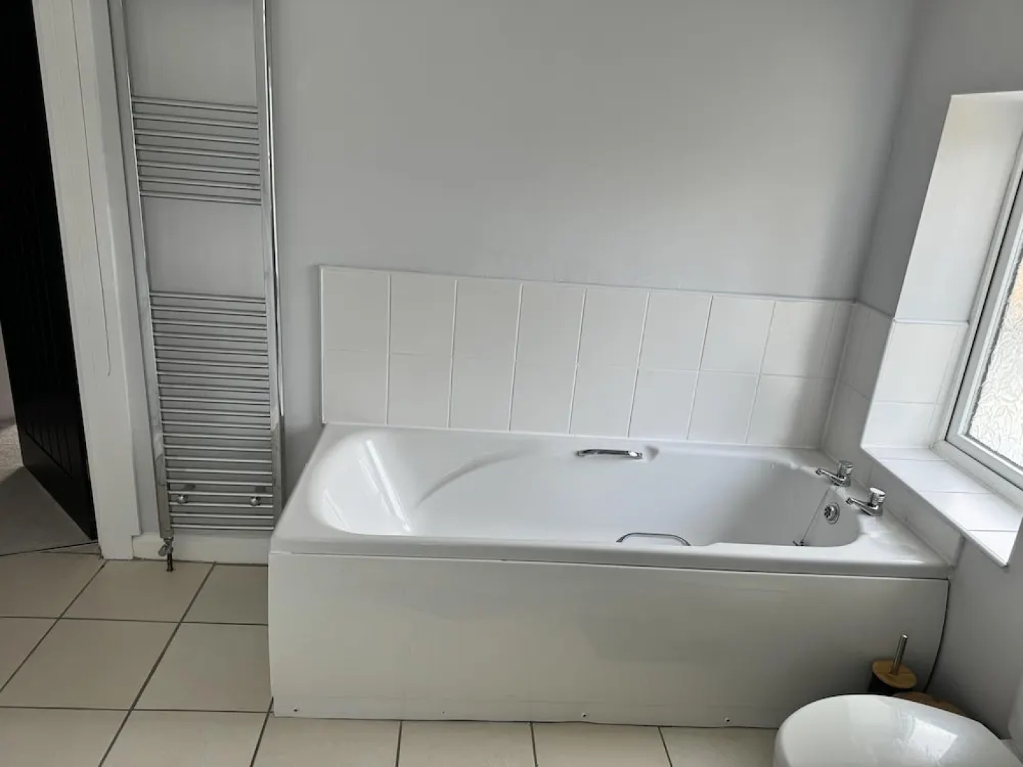 Impeccable 3-bed House in Walsall