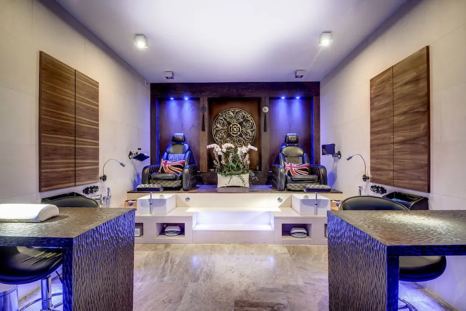 Mala Anglia Deluxe Rooms & SPA