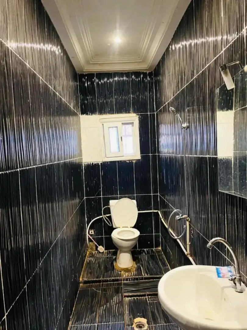 Room-luxury Furnished Room No1