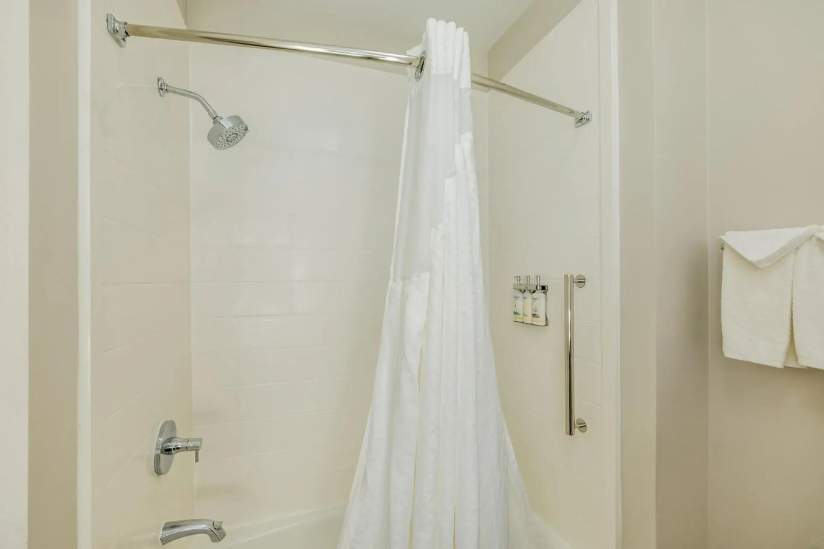 Holiday Inn Express & Suites Lindale – Tyler by IHG
