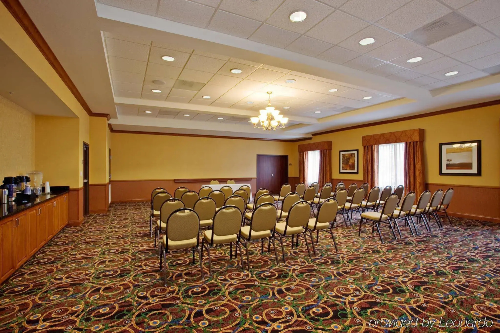 Holiday Inn Express and Suites Ontario Airport by IHG