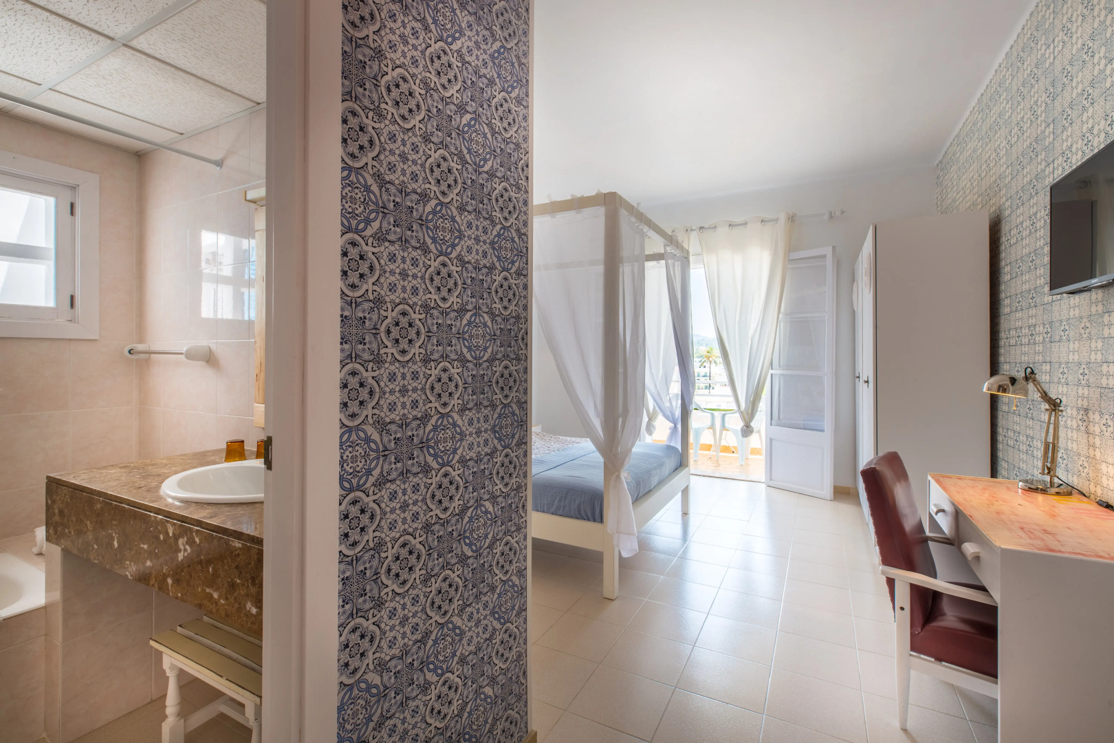 Bella Colina I Vintage Hotel 1953