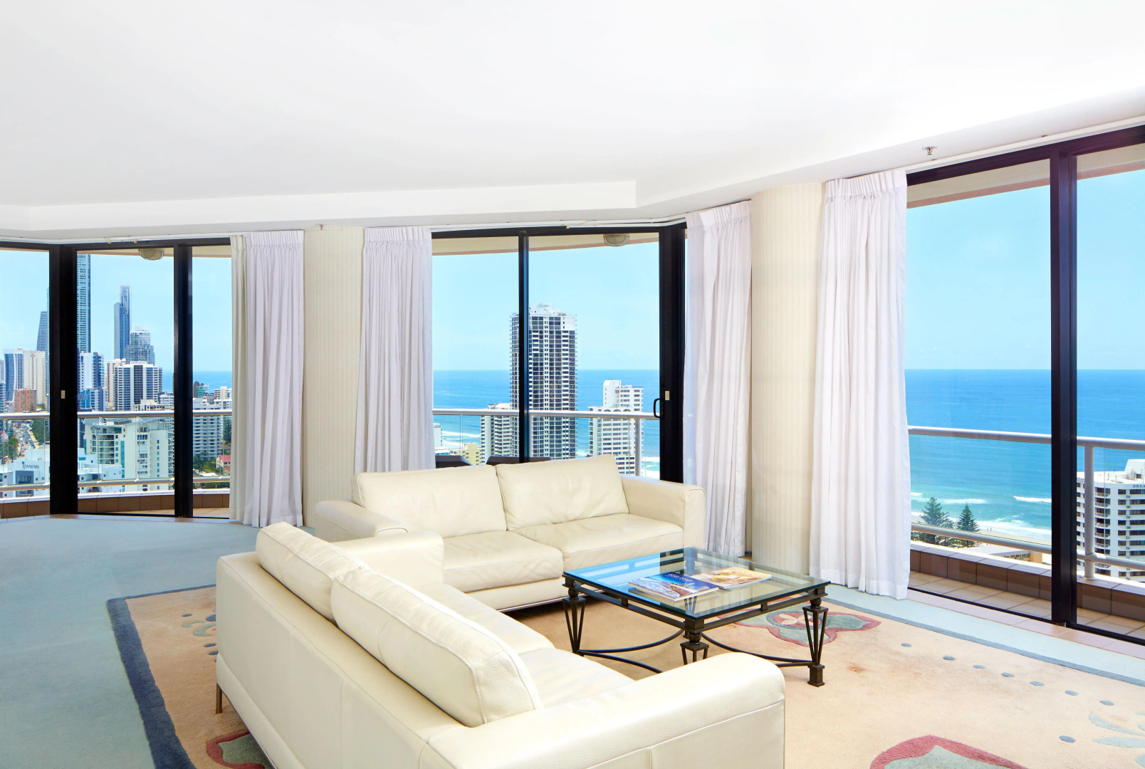 Crowne Plaza Surfers Paradise by IHG