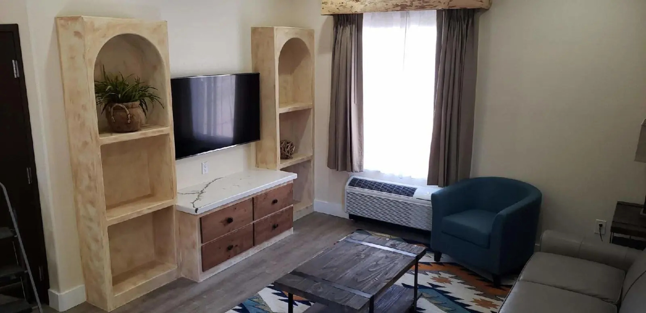 Bluff Dwellings Resort