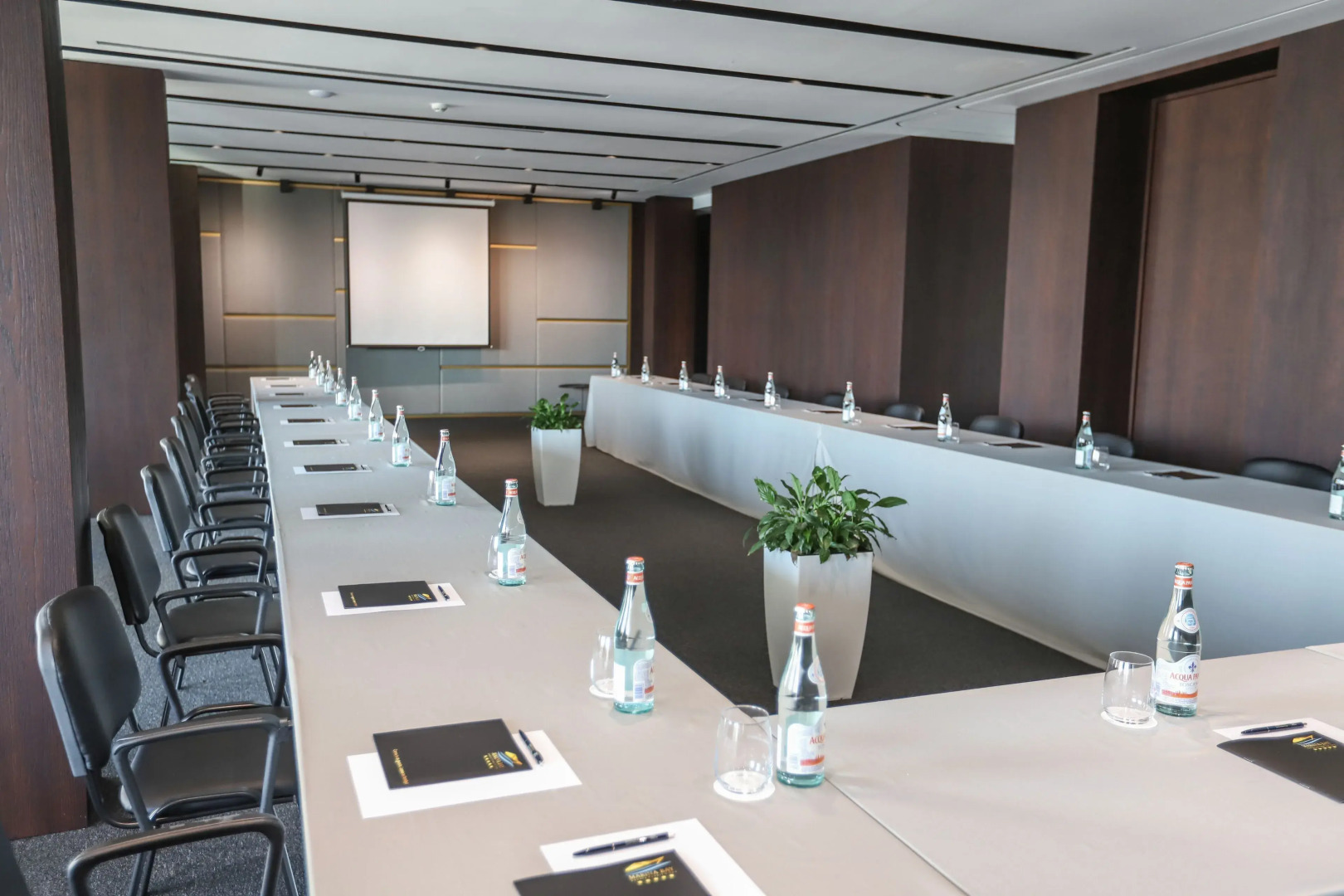 Maritim Marina Bay Luxury Resort