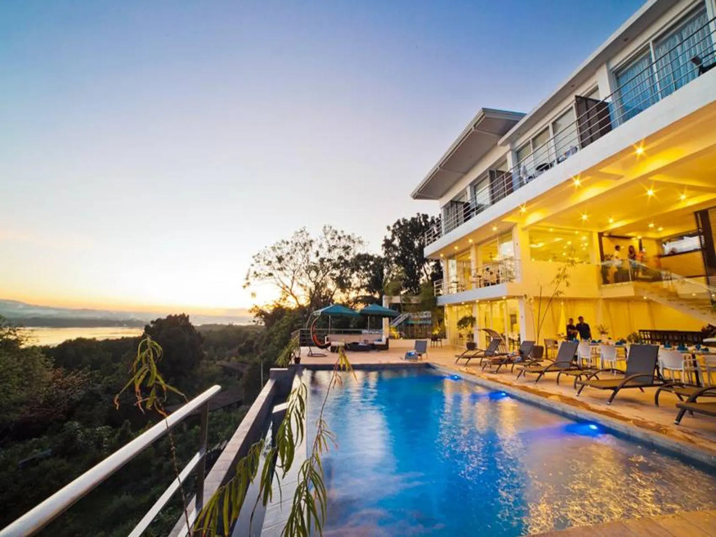 Ocean Suites Boutique Hotel